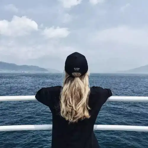 他到底哪里好值得你红了眼睛