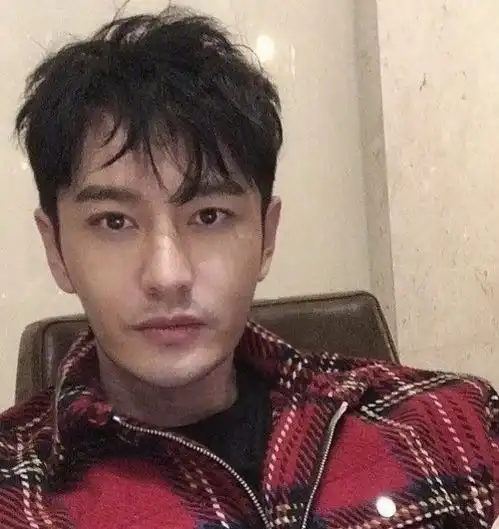 明明英俊帅气,却非得演反派,最后一位抢了男主的剧本