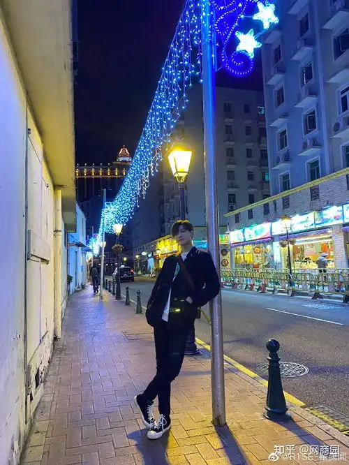 r1se翟潇闻要出演天官赐福人帅路子野的小翟颜值真的能打