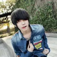 这个男的是谁啊