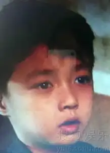 从小嘴唇就都是戏张艺兴童年剧照曝光显呆萌