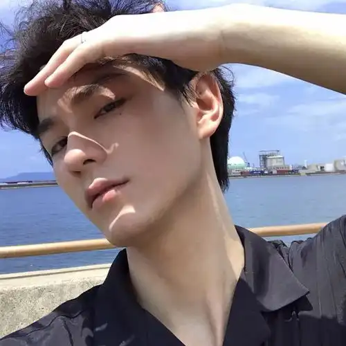 头像你家真穷,我说去你家玩,你说没门