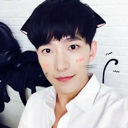 杨洋素颜照揭秘原来男神素颜长这样