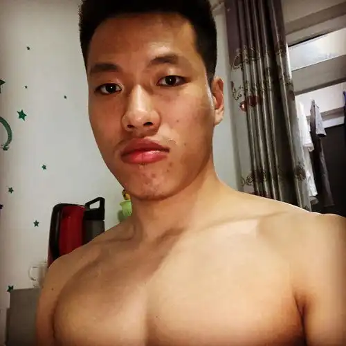 找一个自己住的男生处对象上海