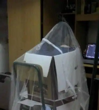 搞笑gif段子你的女朋友私底下吃东西是不是这样的哥们