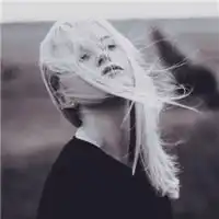 欧美超清女生高冷霸气头像