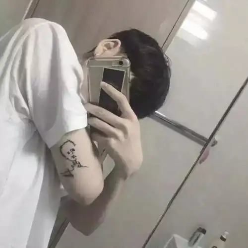 头像我不在你身边的这些日子,你过得怎样