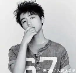 王俊凯撞衫理工男格子衫,帅出新高度,完美诠释时尚果然是看脸的