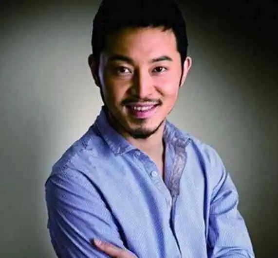 沙溢我年轻帅到认不出,黄磊当年堪比校草,乔振宇你们先聊