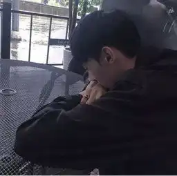 不露脸的高冷头像