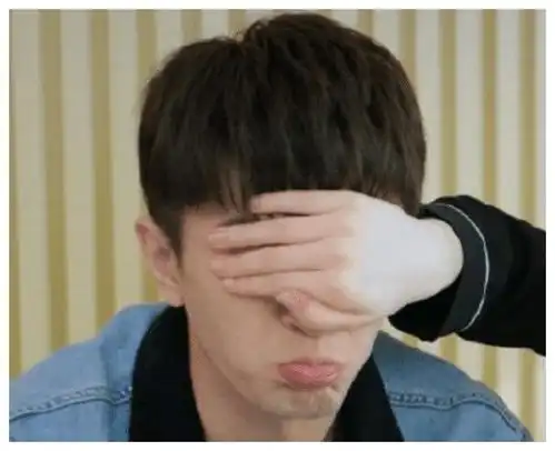 戚薇金瀚为新戏双双换情侣头像,看到李承铉头像我笑了