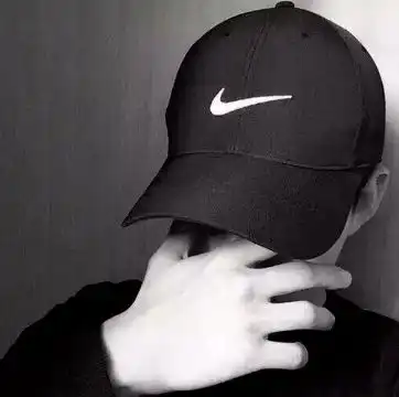 时尚博主凡尔赛文学报告选登