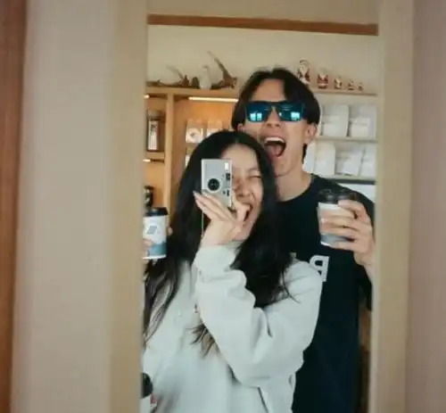 陈奕迅女儿日本男友超帅,黄多多赴美留学,巨资培养的星二代,有多出色