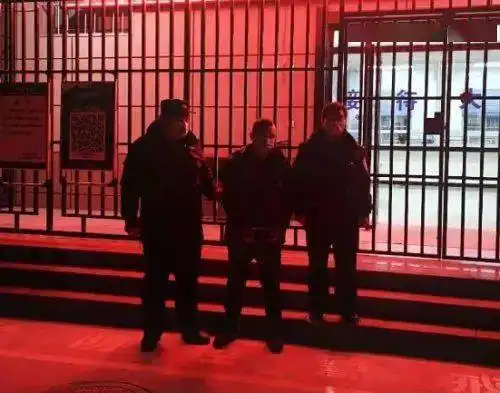 商洛一男子不戴口罩还打人,被拘留10日疾控中心发布春节六项提示