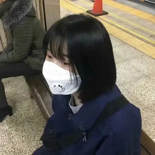 有没有戴口罩的女生头像