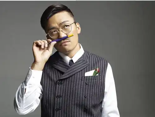 5个男生拍照pose实用技巧,帅爆朋友圈