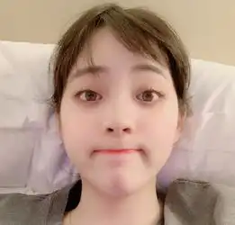 欧阳娜娜和关晓彤同台,一个被赞仙女气质十足,一个却被嘲像大妈