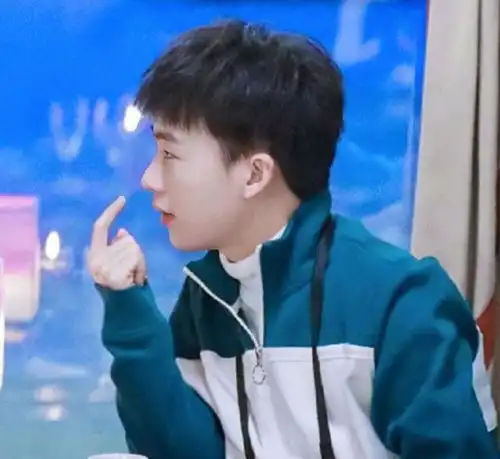 人间清醒郭麒麟自曝初恋是在13岁,目前仍单身有三大原因