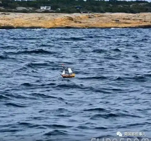 两个男孩用艘玩具船环游了世界哪怕玩具,征途也是星辰大海