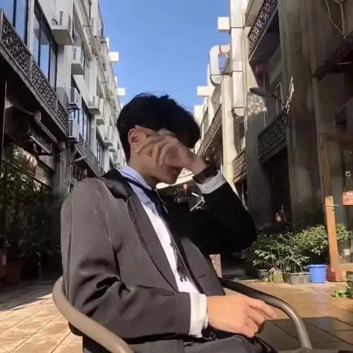 头像只有回家的路才配得上这一切的颠沛流离