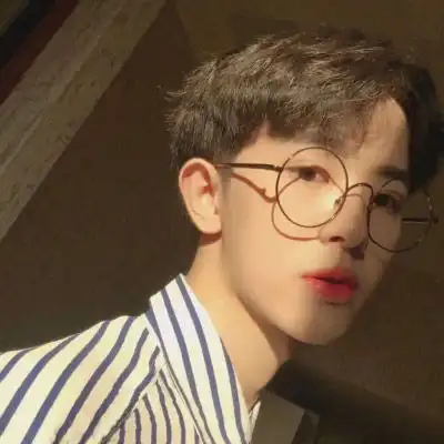 男生头像帅气冷酷霸气坚强是从放弃开始