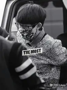 杨洋鹿晗张艺兴,这些男神戴上眼镜真是又斯文又败类呢