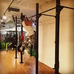 该对你的身材负责了跟着这些健身猛男动起来