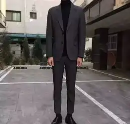 女生男生只要把黑色穿好了,胜过一万种穿搭妙招
