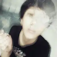 这些男生抽的哪是烟史,是伤心吸烟男生霸气拽头像