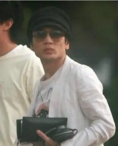 从京城名少到阶下囚,收藏无数周迅私房照,与王艳关系曝光