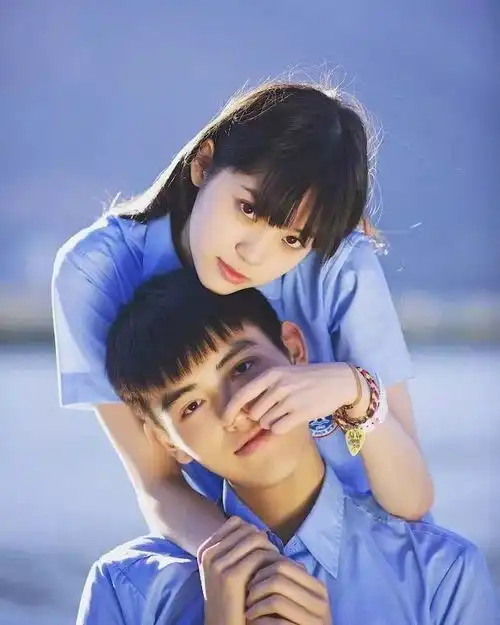 这个让男星都迷恋白富美都嫉妒的天才小花,今天度过了她最让人羡慕的一天