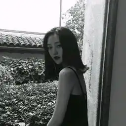 伤感孤单黑白女生头像痴情有罪我来背