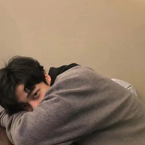 男生头像我最喜欢你笑起来满眼是我