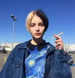 染发容易变杀马特各种奇怪的发色她都hold住