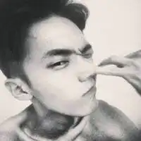 90后专属男生头像孤单拖着记忆越走越远