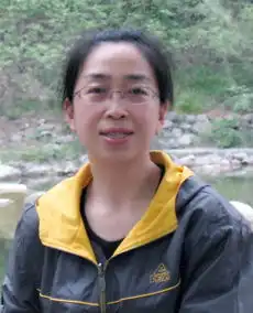 各位帮忙把这张照片的背景变成蓝色白色和红色个一张吧万分感谢发至919260130qq.com