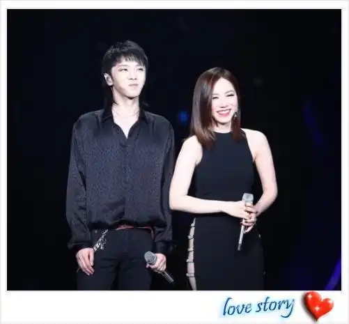 本以为蔡依林穿开叉裙足以让男人怀疑人生,直到看见了邓紫棋