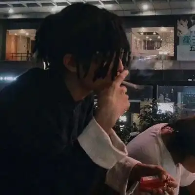 男头心情不好就去超市听好消息.