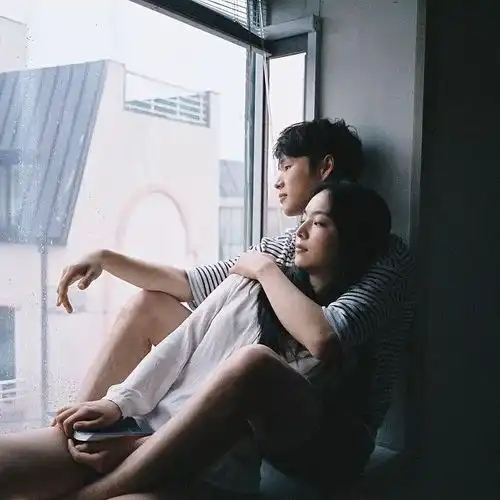 女孩子说我们只能做朋友,这个时候该如何回复