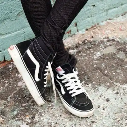 范斯万斯正品vanssk8hi经典黑白vn0d5ib8c百搭休闲男女鞋包邮