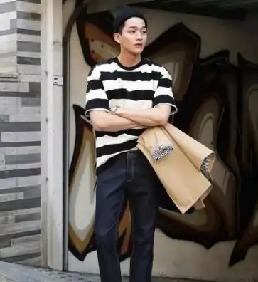 夏日男生选t恤主要看3点,给颜值加分很简单