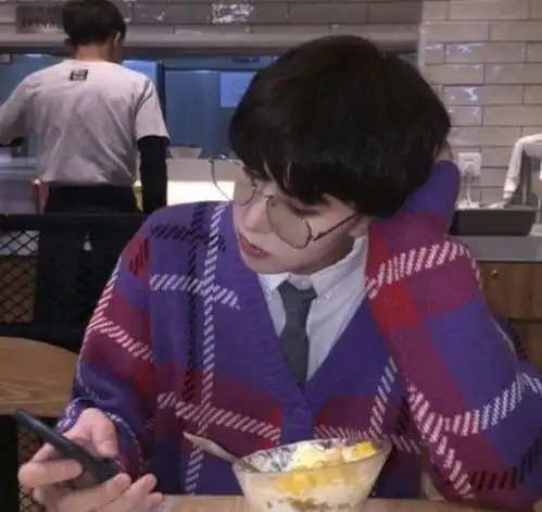 十二星座女各会怎样看待男友的红颜知己,射手能和平共处