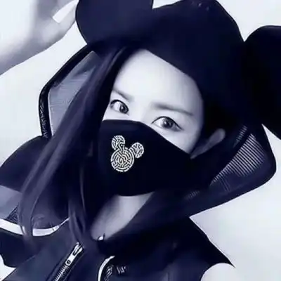 情侣头像黑白系最新版高冷气质情侣黑白头像一男一女