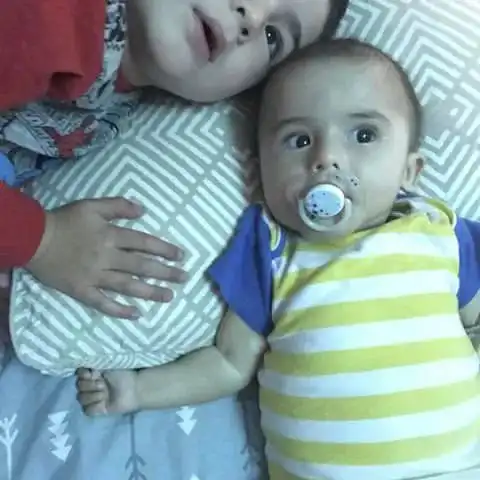 3岁小男孩问妈妈的一句话,看哭无数人......