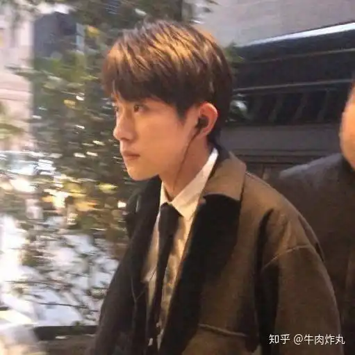 你为什么喜欢易烊千玺或者说他身上有什么优点吸引你