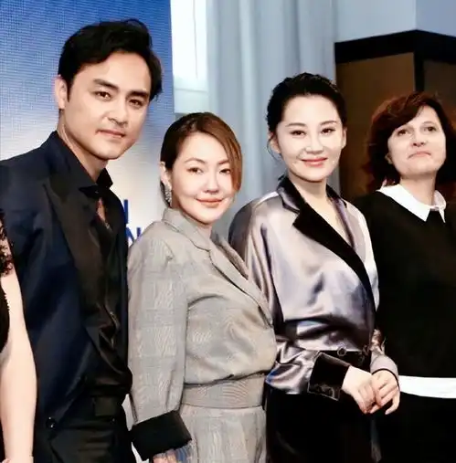 小s和许晴同框照片曝光,网友差距有点大,简直被秒