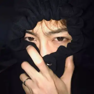 男生头像告诉桃花,不必开了