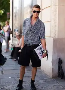 米兰时装周街拍黑白条纹