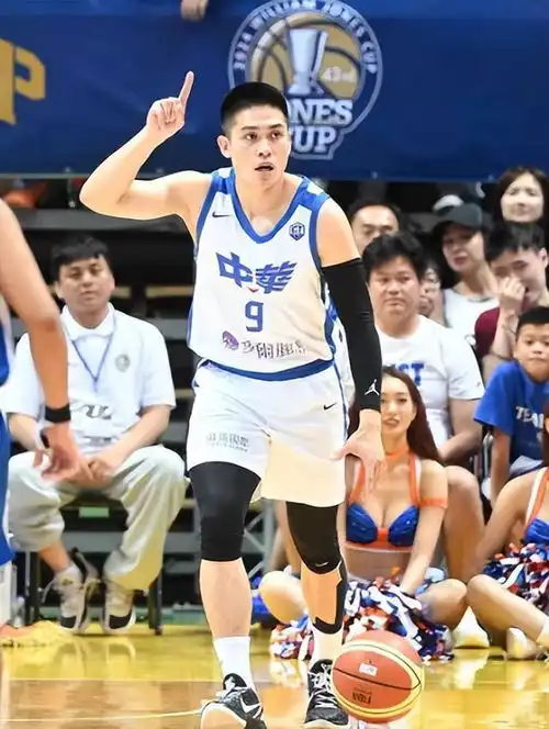 2025亚洲杯男篮资格赛第3阶段开打在即,陈盈骏届时能否亮相