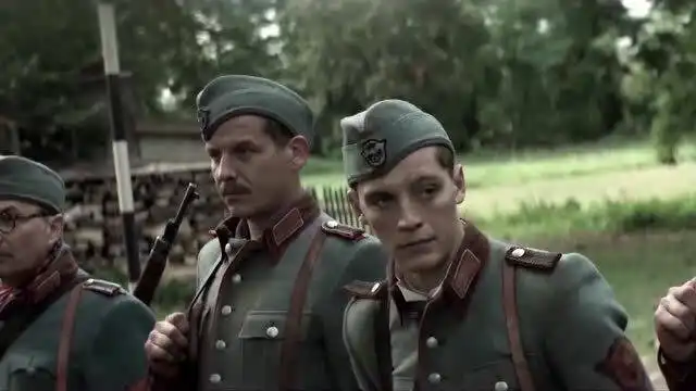 战争中迷失的少年,二战德国警察